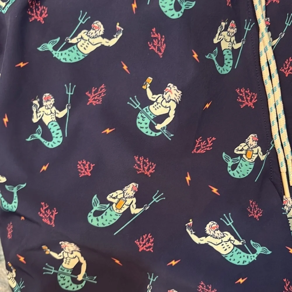 Chubbies ‘Triton of the Seas” Swim Trunks. 5.5” inseam. NWT!